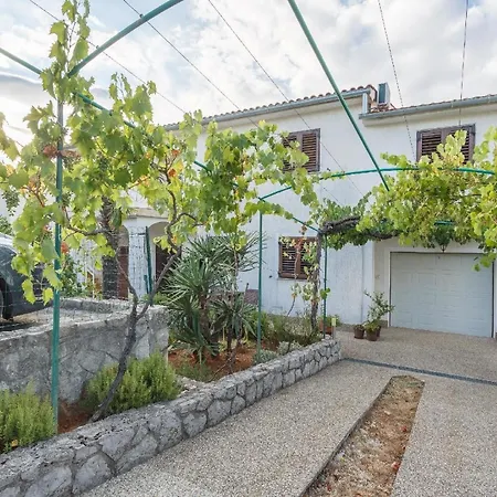 Fuer 2 Personen Ca 26 Qm In Njivice, Kvarner Bucht Krk Apartment